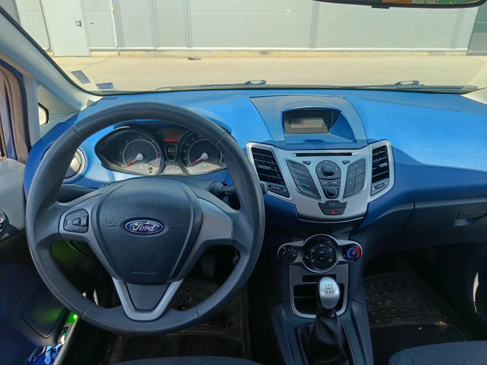 Ford Fiesta 1.4, снимка 11 - Автомобили и джипове - 55786491