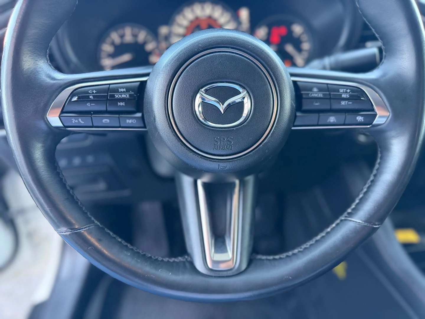 Mazda 3, снимка 17 - Автомобили и джипове - 56020866