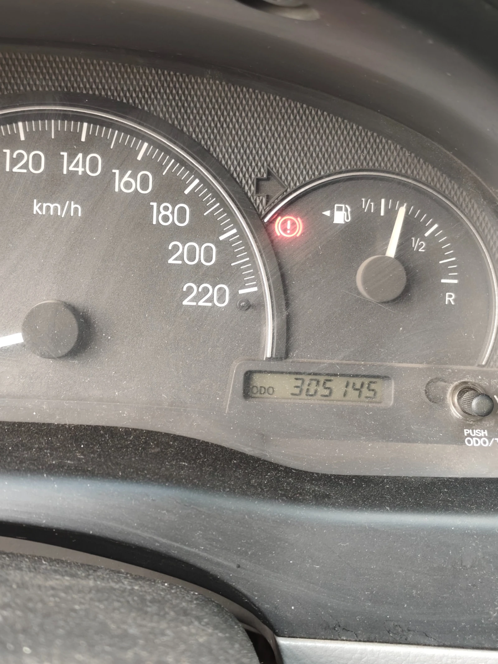 Toyota Avensis verso 6+ 1, снимка 9 - Автомобили и джипове - 56222241