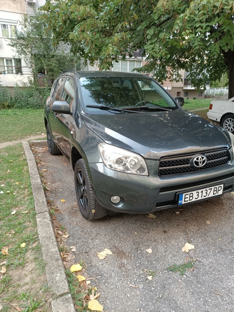 Toyota Rav4, снимка 8 - Автомобили и джипове - 47294588