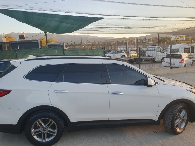 Hyundai Santa fe Grand XL AWD 3.3 V6 FACELIFT KEYLESS, снимка 3 - Автомобили и джипове - 48139558