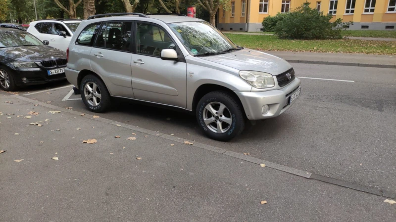 Toyota Rav4 VVT-I, снимка 1 - Автомобили и джипове - 48475879