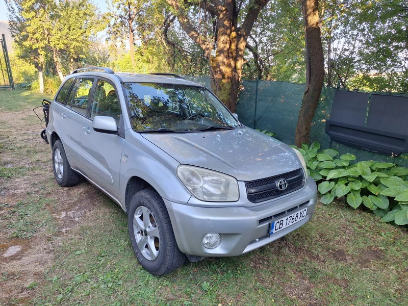 Toyota Rav4 VVT-I, снимка 3 - Автомобили и джипове - 48475879