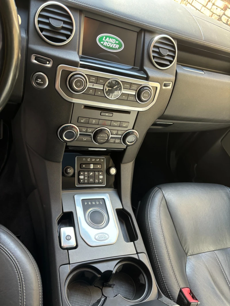 Land Rover Discovery Black Edition, снимка 12 - Автомобили и джипове - 48842075