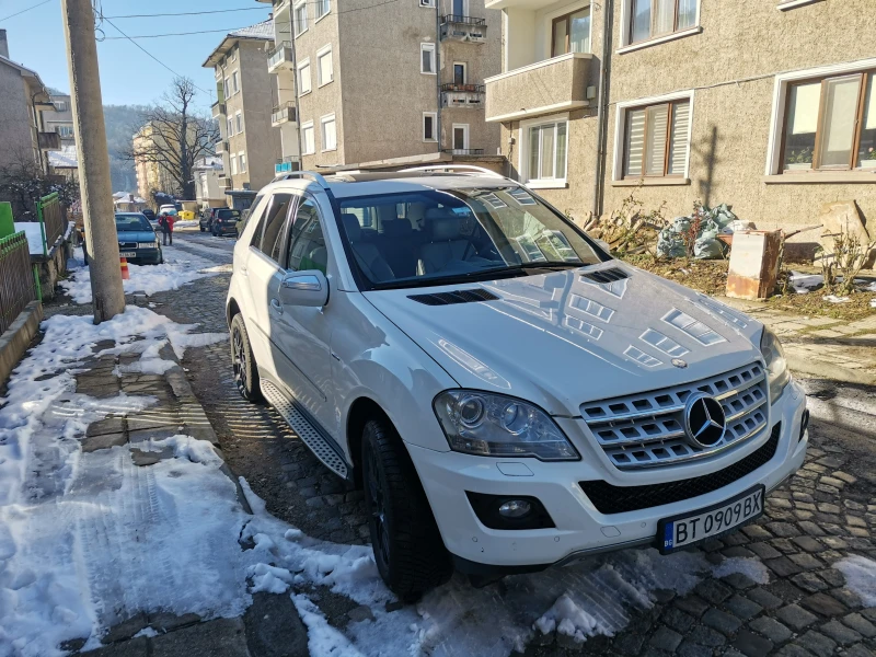 Mercedes-Benz ML 350, снимка 2 - Автомобили и джипове - 53229550