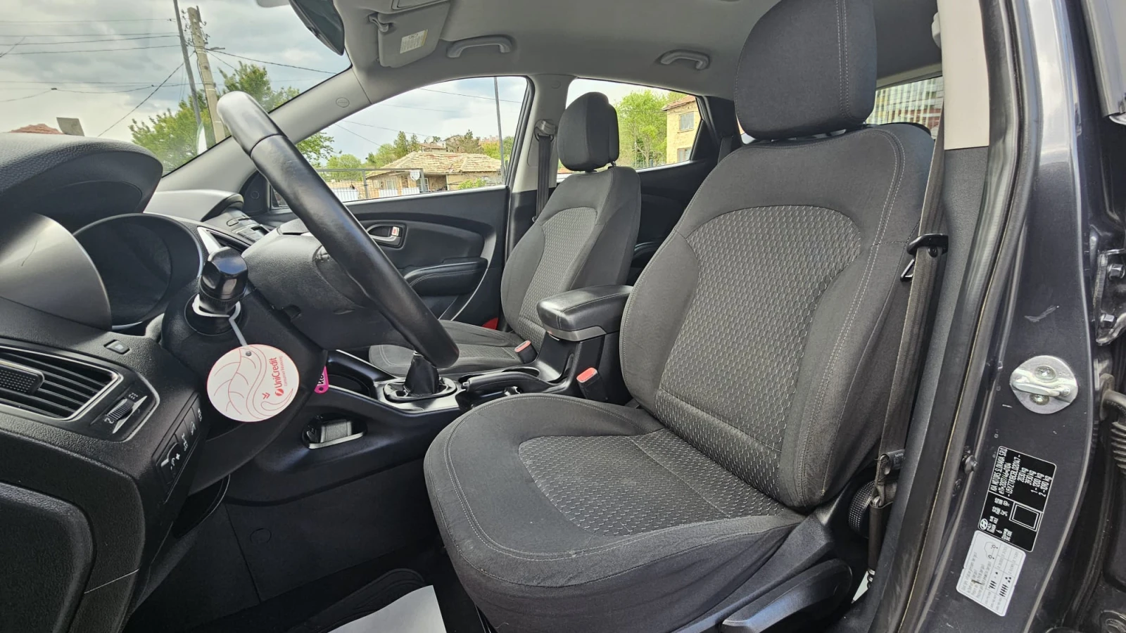 Hyundai IX35 2.0i 4x4 5SP CH-2РИ КОМП. ДЖАНТИ/ГУМИ-ЛИЗИНГ - изображение 8