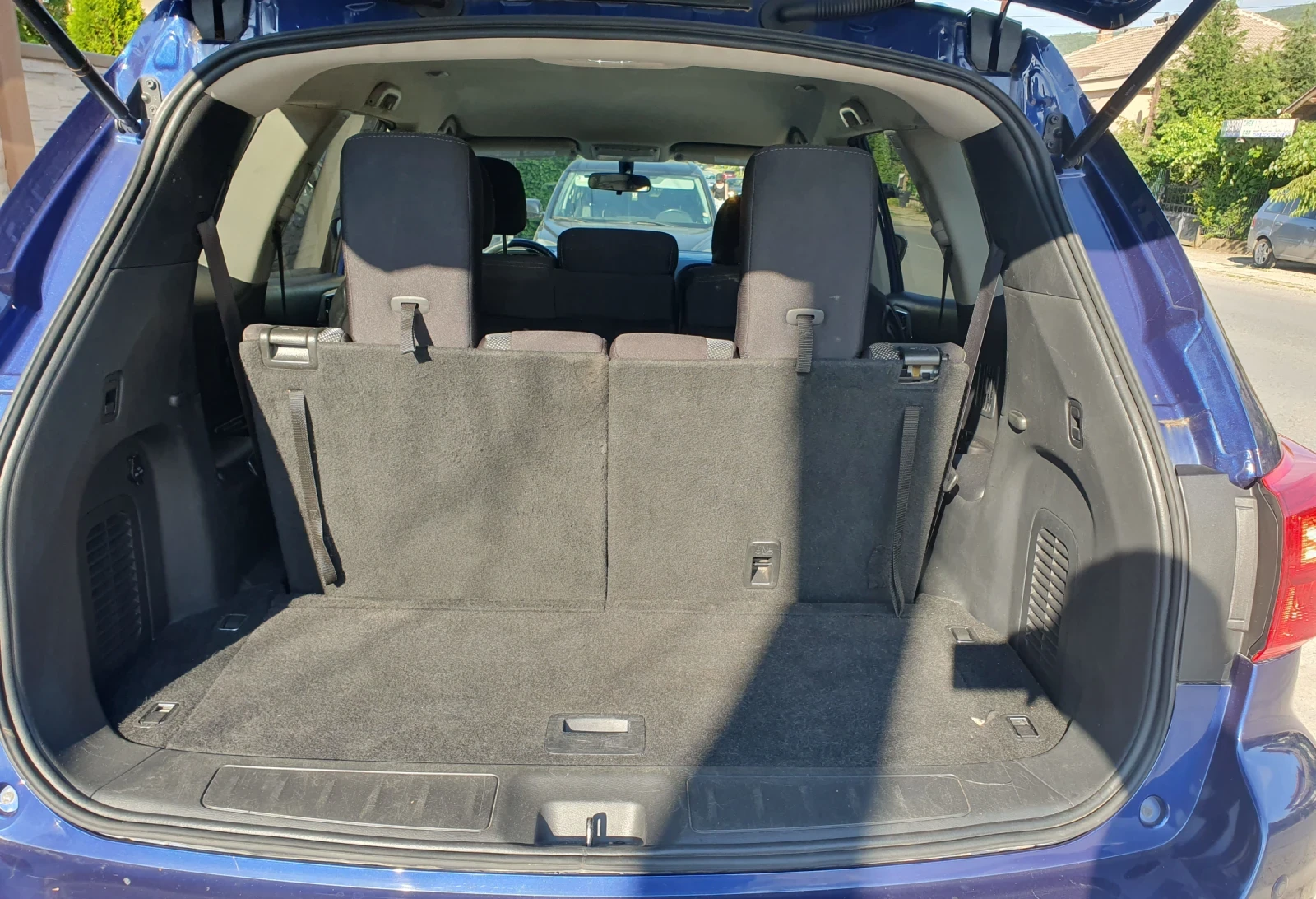 Nissan Pathfinder 3.5i 4WD - изображение 10