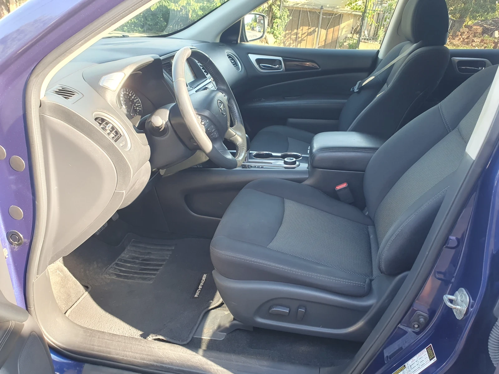 Nissan Pathfinder 3.5i 4WD - изображение 6