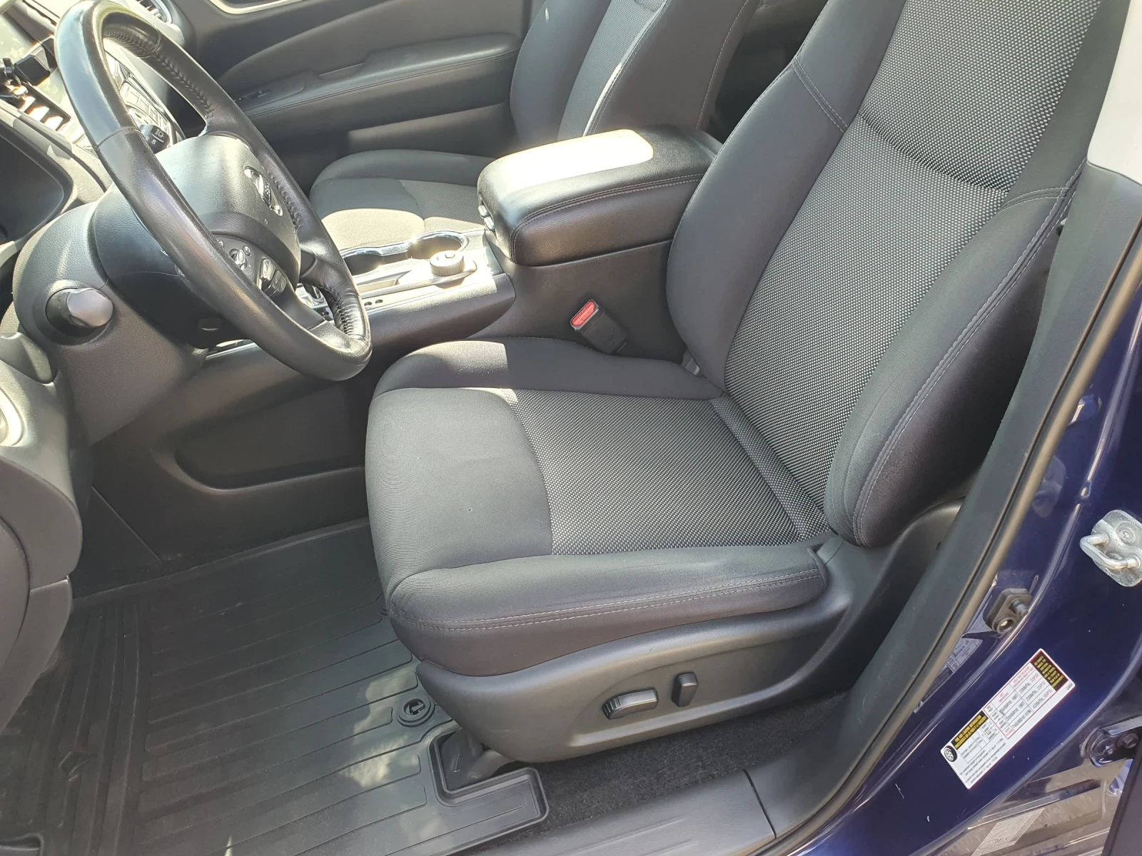 Nissan Pathfinder 3.5i 4WD - изображение 10