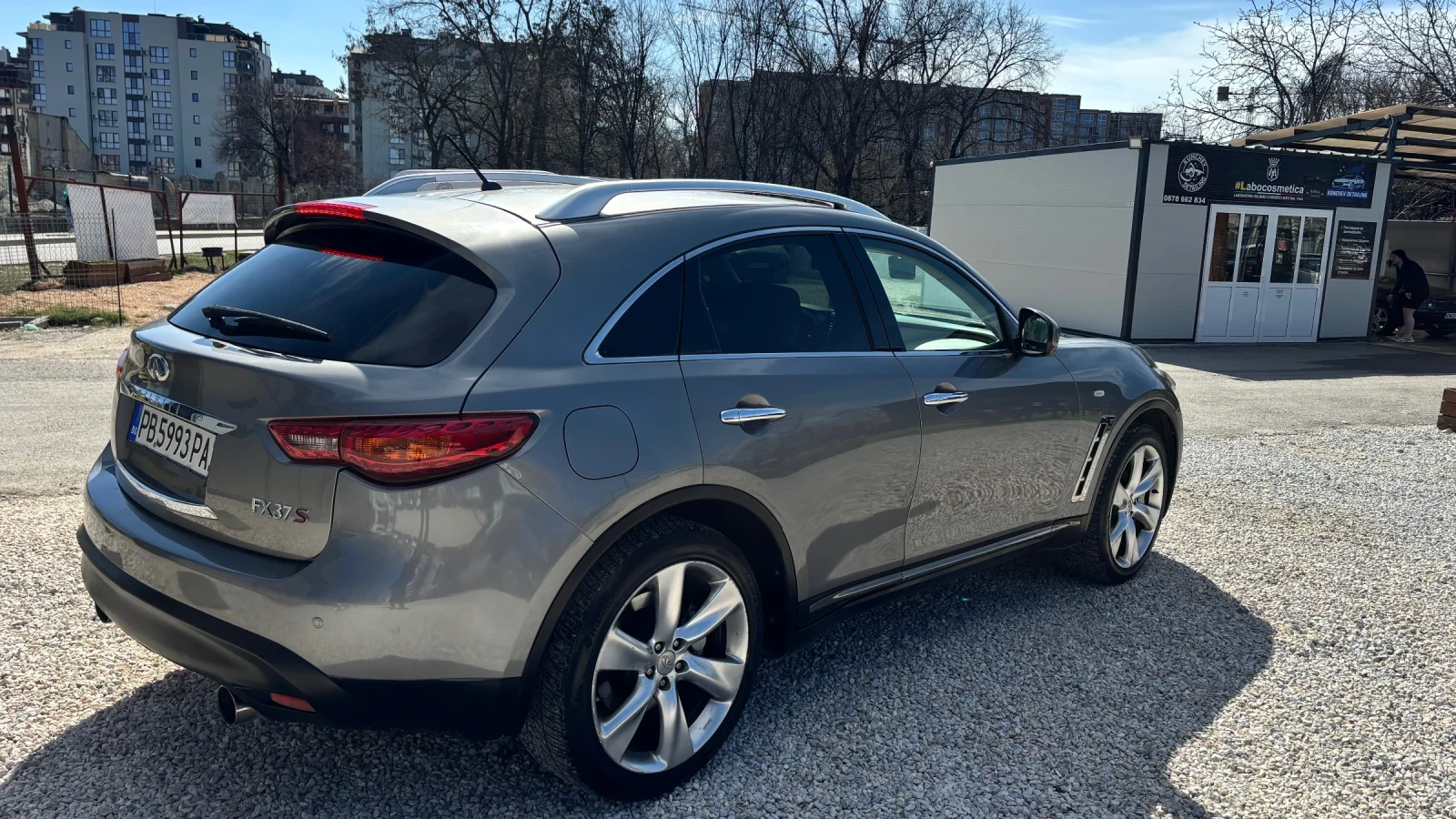 Infiniti Fx 37 Колата е с регистрация всичко платено , снимка 2 - Автомобили и джипове - 53775008