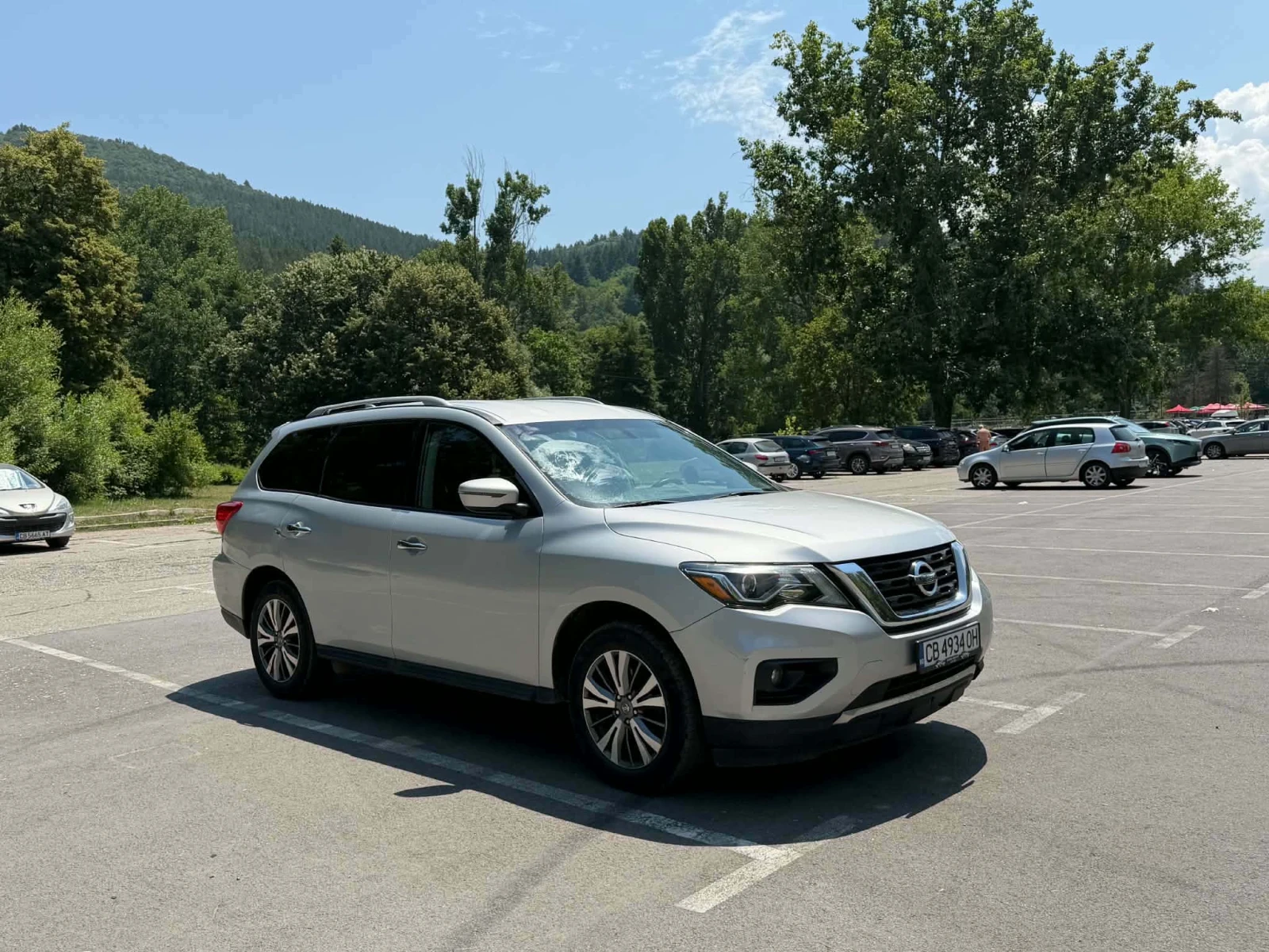 Nissan Pathfinder SV 3.5, снимка 2 - Автомобили и джипове - 55514347