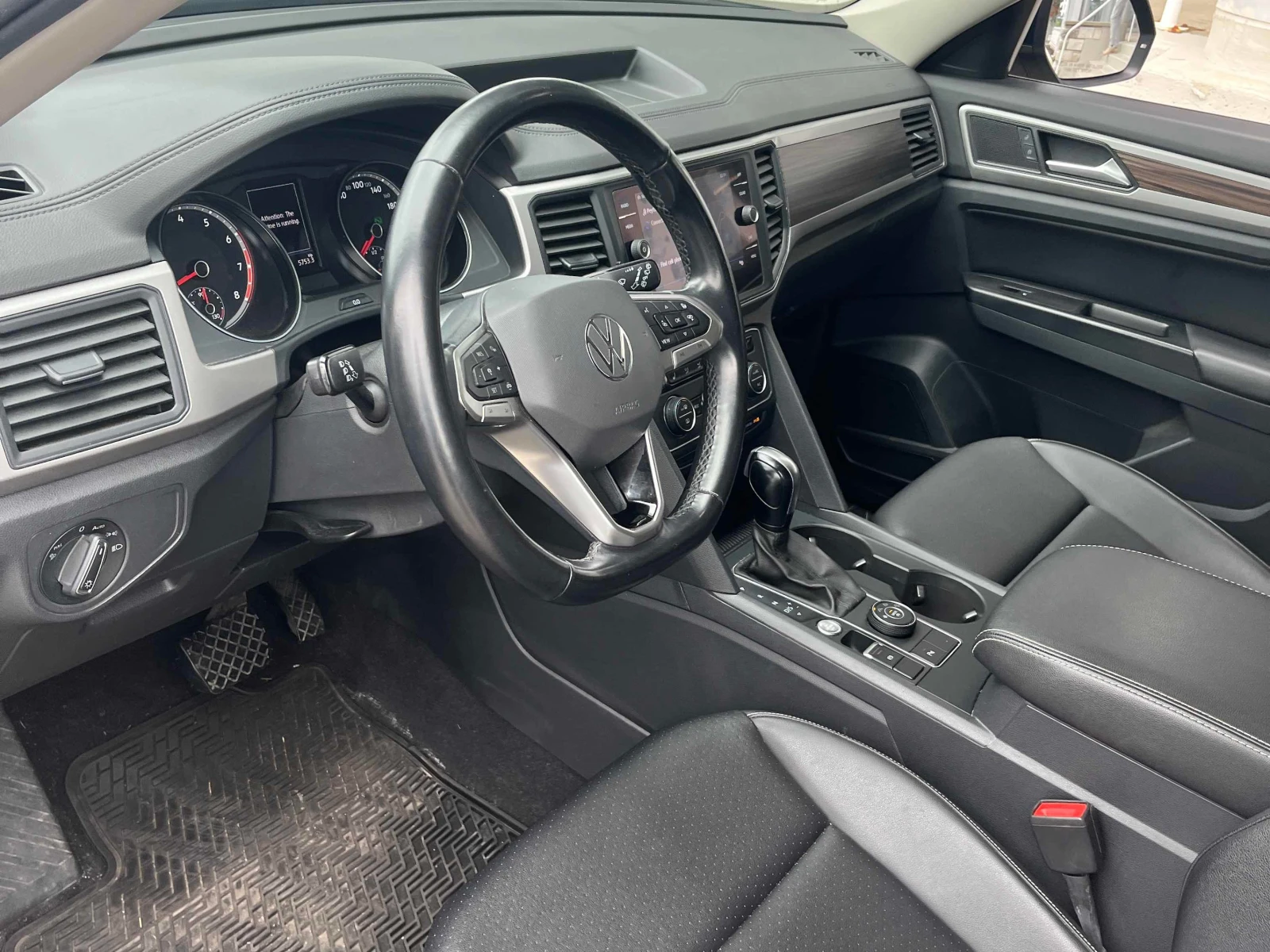 VW Atlas / ОТ ПРЕДСТАВИТЕЛСТВО НА VW / АВТОКРЕДИТ, снимка 7 - Автомобили и джипове - 56130679