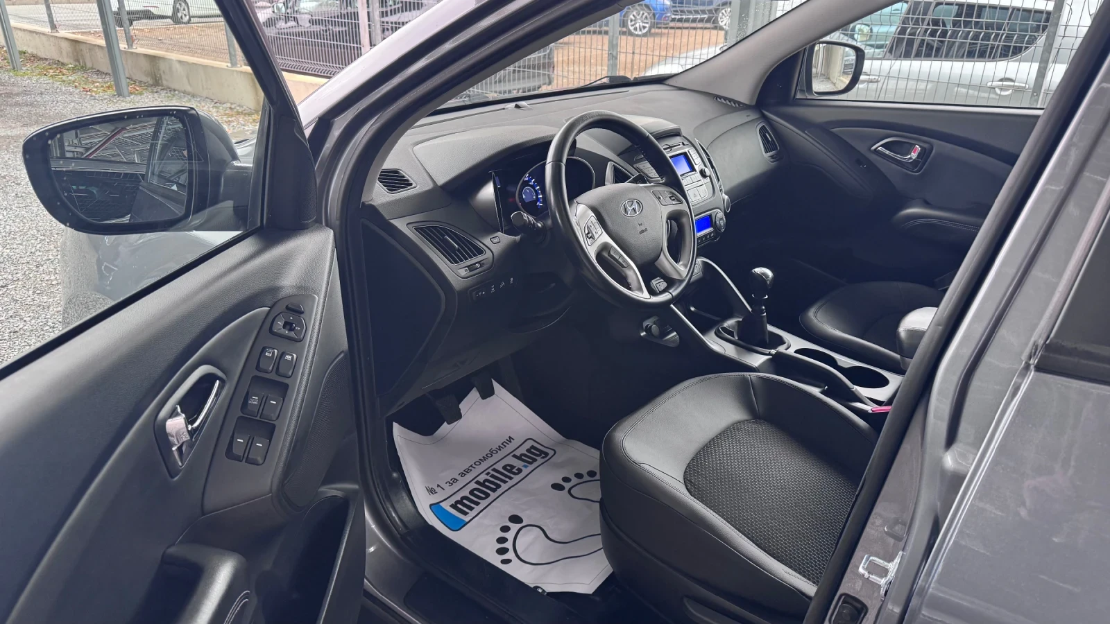 Hyundai IX35 2.0CRDI AWD 136кс, снимка 9 - Автомобили и джипове - 56748518