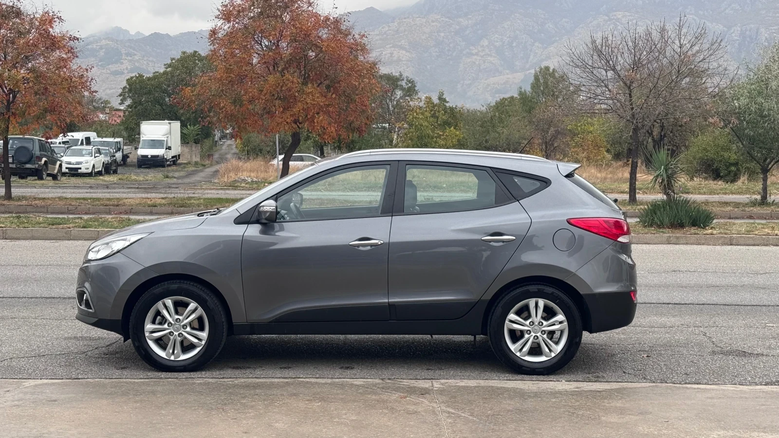 Hyundai IX35 2.0CRDI AWD 136кс, снимка 2 - Автомобили и джипове - 56748518