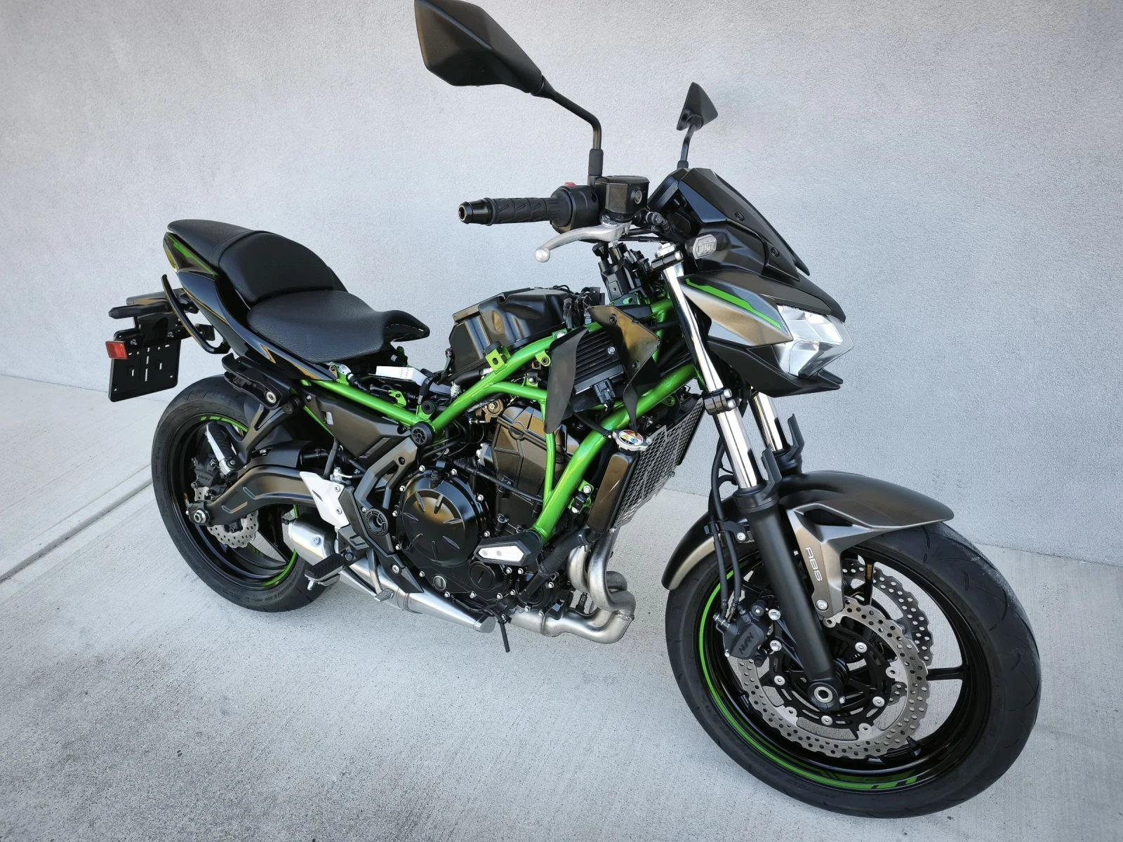 Kawasaki Z 650, 2023 година, ЛИЗИНГ , снимка 2 - Мотоциклети и мототехника - 55178081