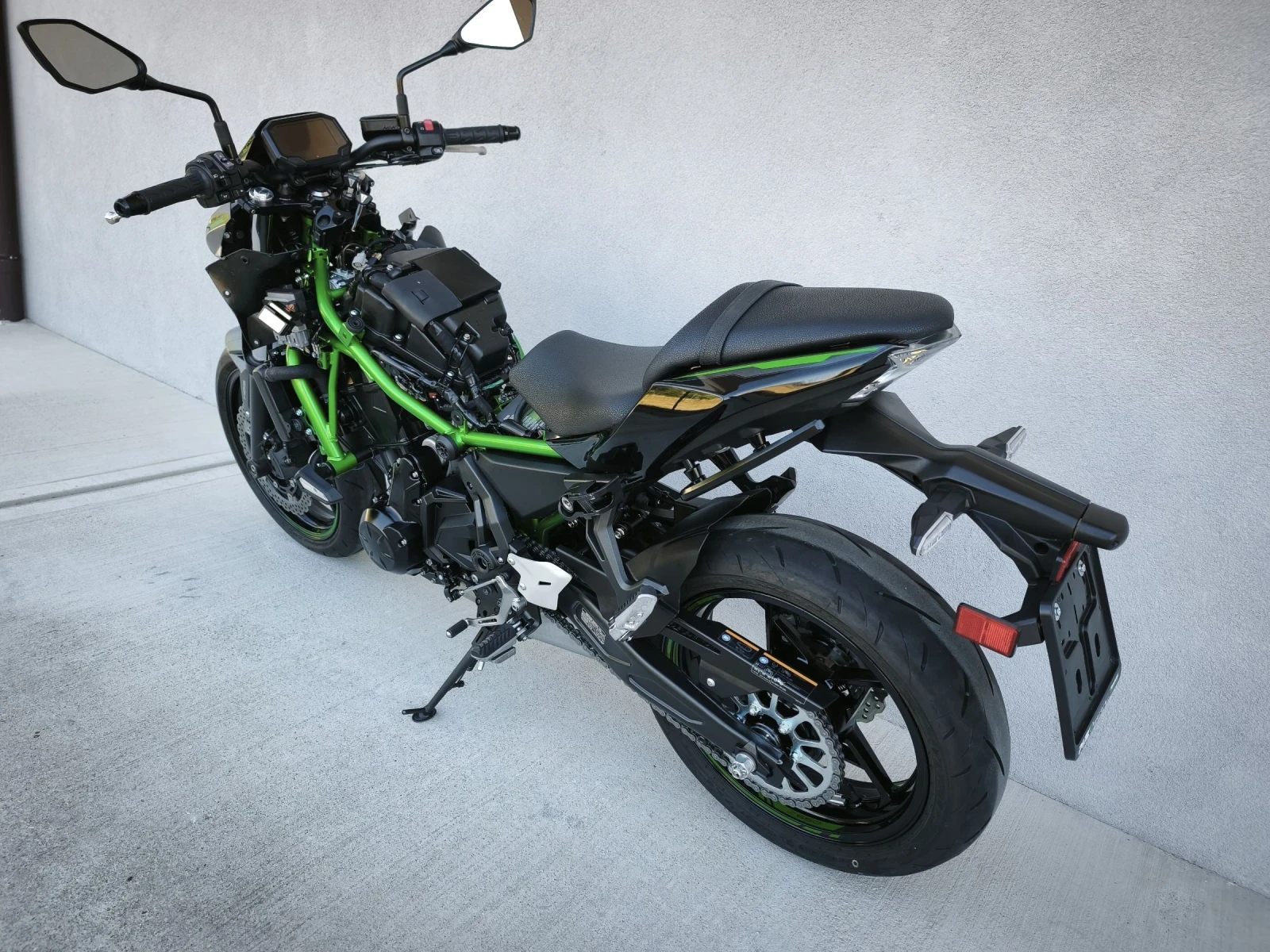 Kawasaki Z 650, 2023 година, ЛИЗИНГ , снимка 8 - Мотоциклети и мототехника - 55178081