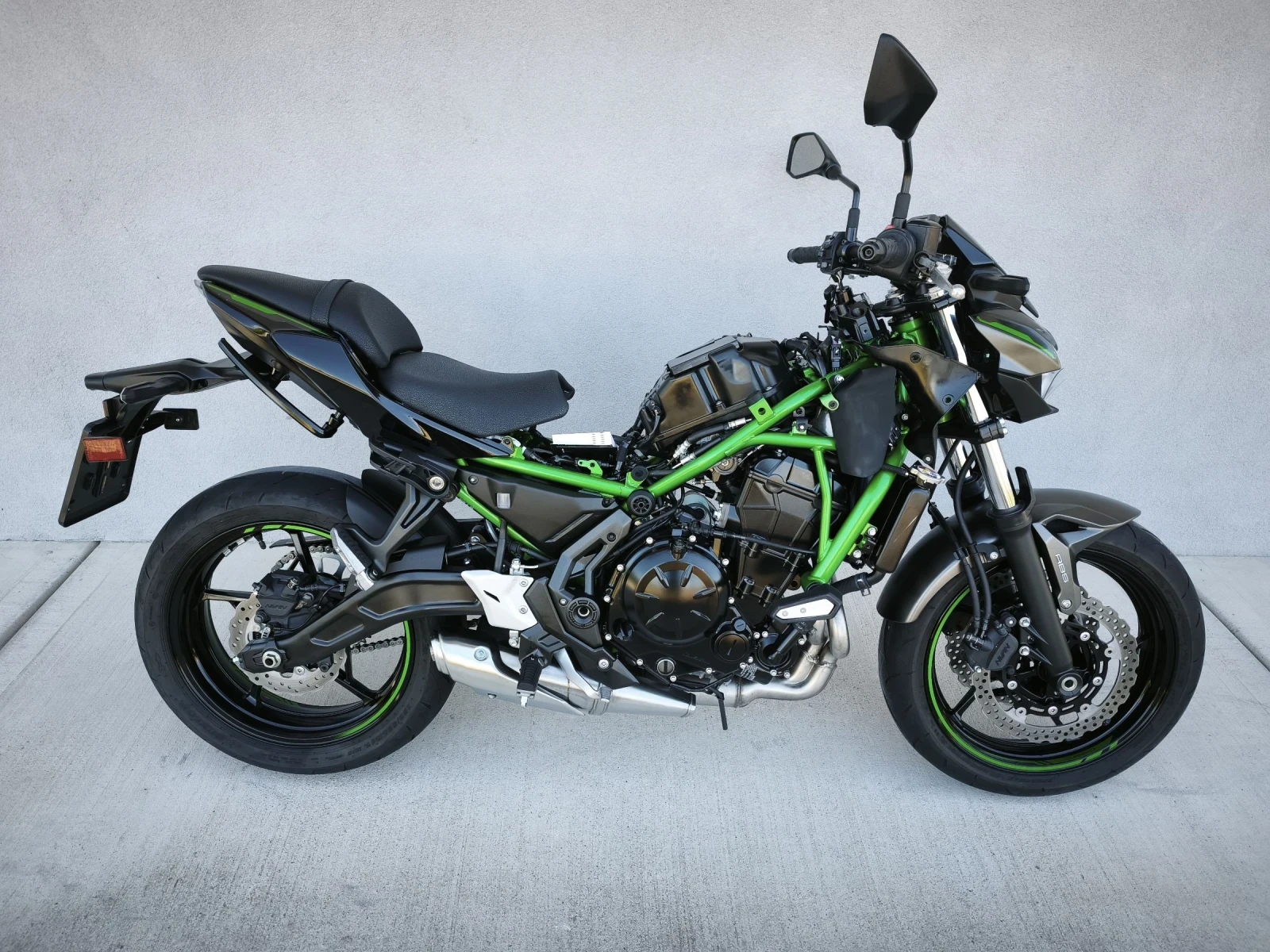 Kawasaki Z 650, 2023 година, ЛИЗИНГ 