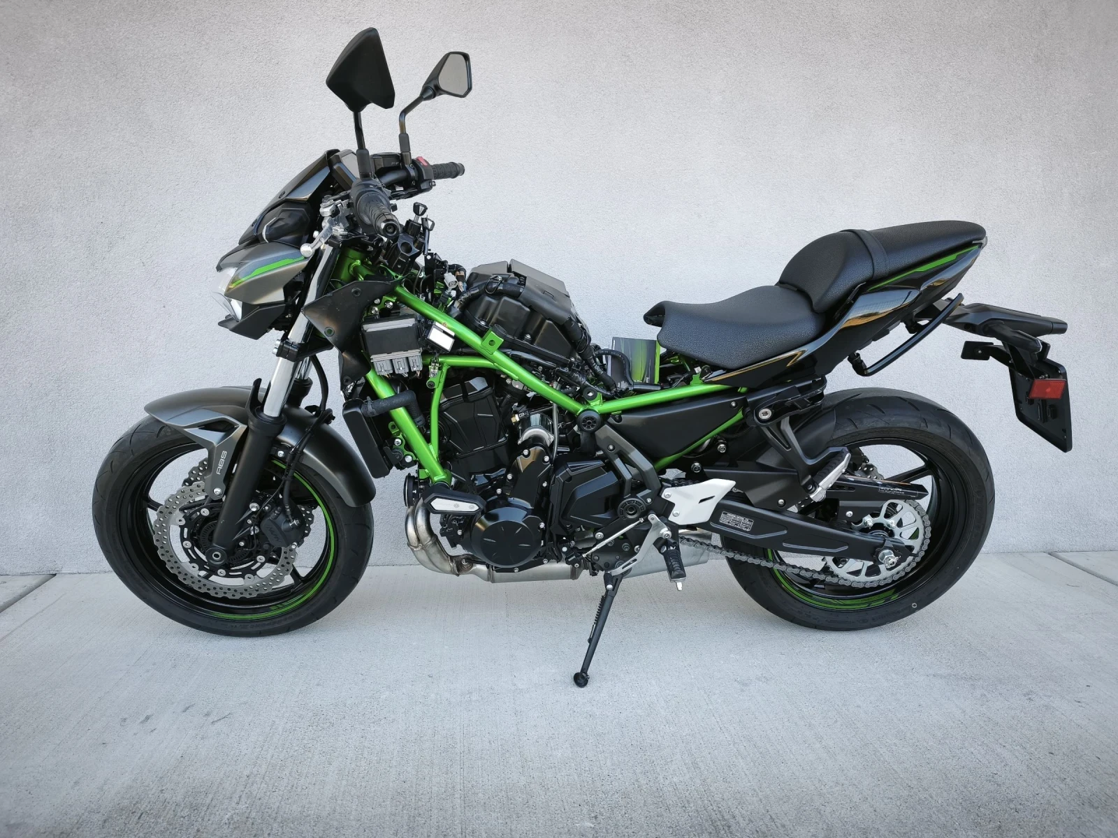 Kawasaki Z 650, 2023 година, ЛИЗИНГ , снимка 6 - Мотоциклети и мототехника - 55178081