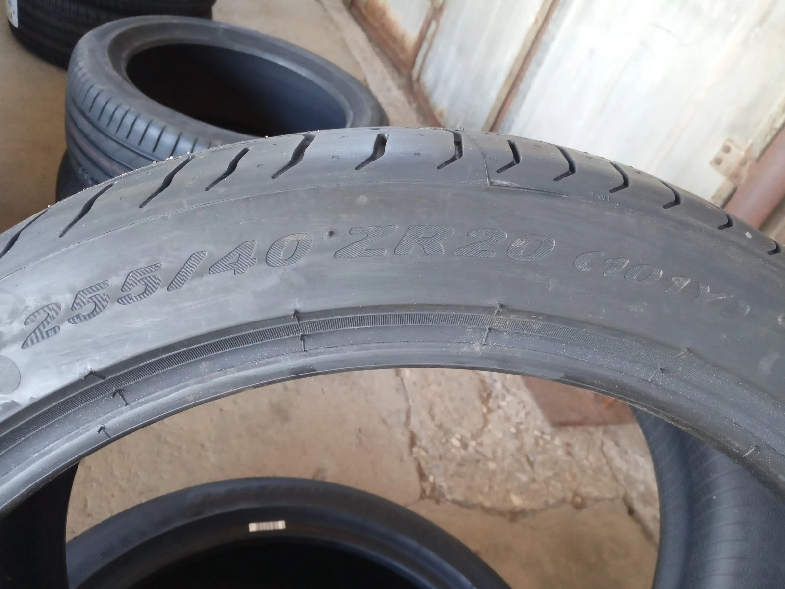  255/40R20 | Mobile.bg   9