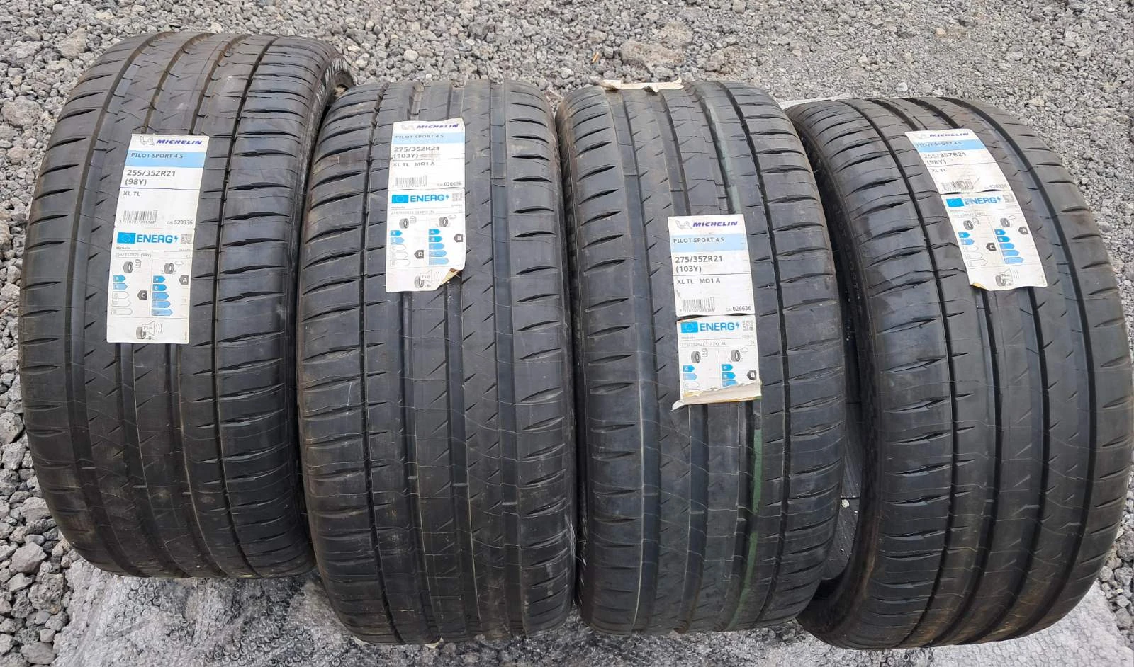 Гуми Летни 255/35R21, снимка 2 - Гуми и джанти - 54481818