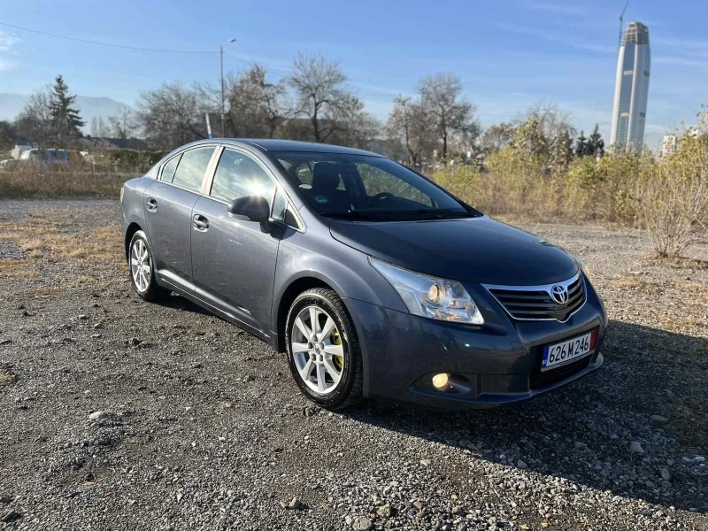 Toyota Avensis 1.8 16V SPORT, снимка 5 - Автомобили и джипове - 48042996