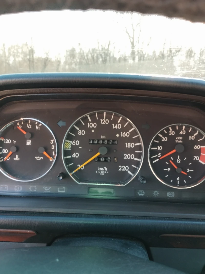 Mercedes-Benz 124, снимка 12 - Автомобили и джипове - 49065494