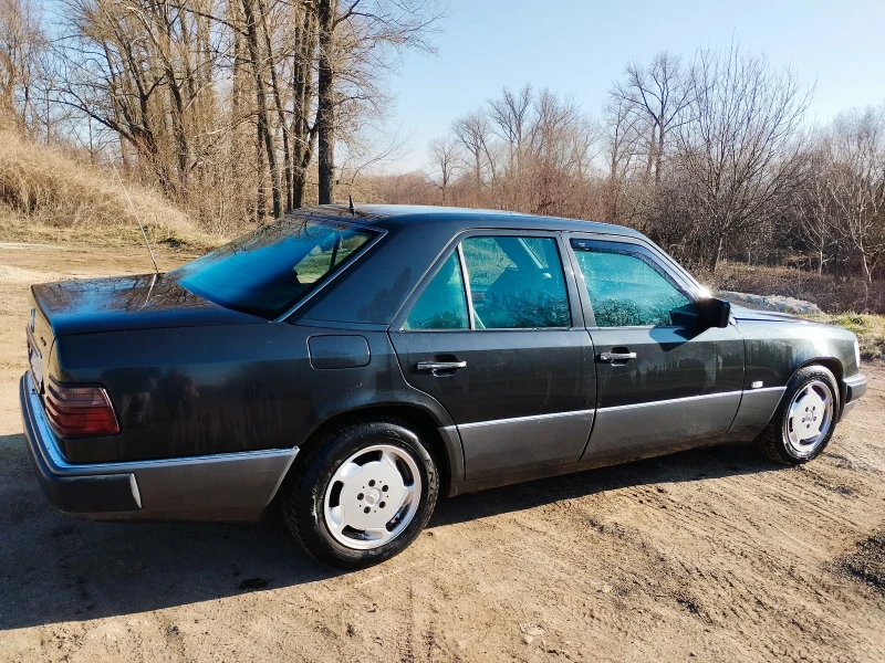 Mercedes-Benz 124, снимка 4 - Автомобили и джипове - 49065494