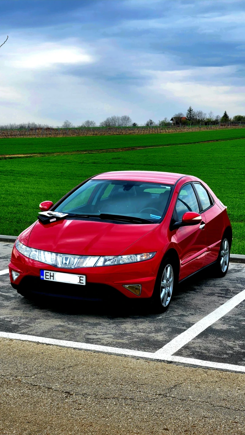 Honda Civic 1.8 v-itec Бензин , снимка 5 - Автомобили и джипове - 49219152