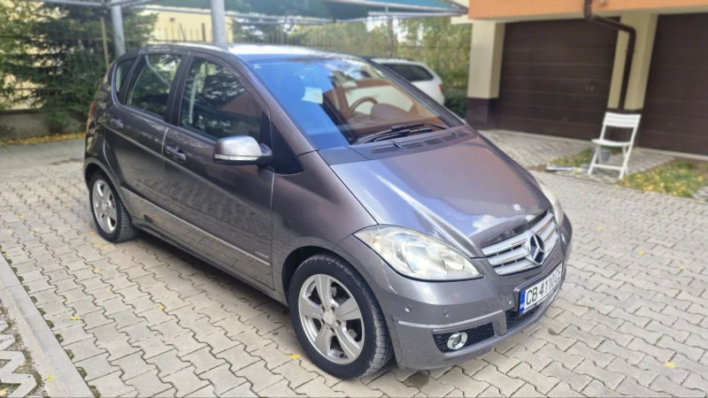 Mercedes-Benz A 180 PREMIUM, снимка 2 - Автомобили и джипове - 52657404