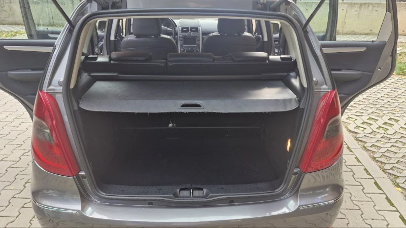 Mercedes-Benz A 180 PREMIUM, снимка 13 - Автомобили и джипове - 52657404