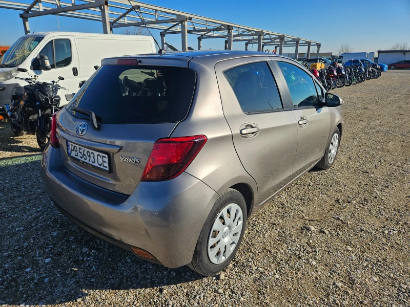 Toyota Yaris LPG Лизинг Бартер, снимка 4 - Автомобили и джипове - 53039782