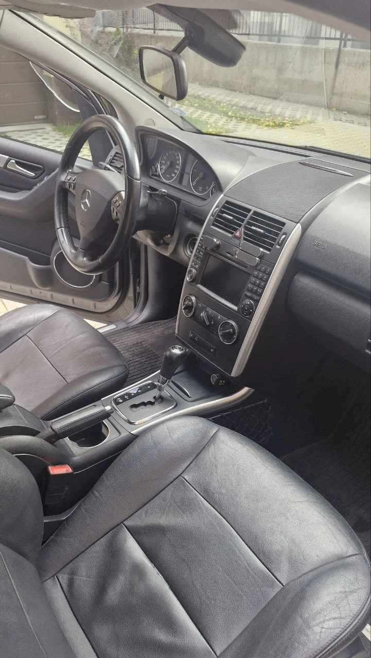 Mercedes-Benz A 180 PREMIUM - изображение 7