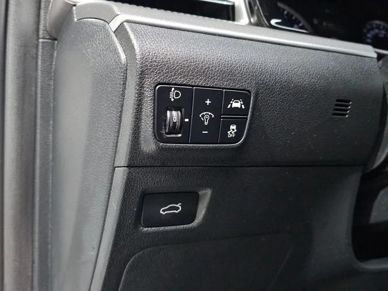 Kia K5 3Rd Generation 2.0 Prestige, снимка 14 - Автомобили и джипове - 56354405