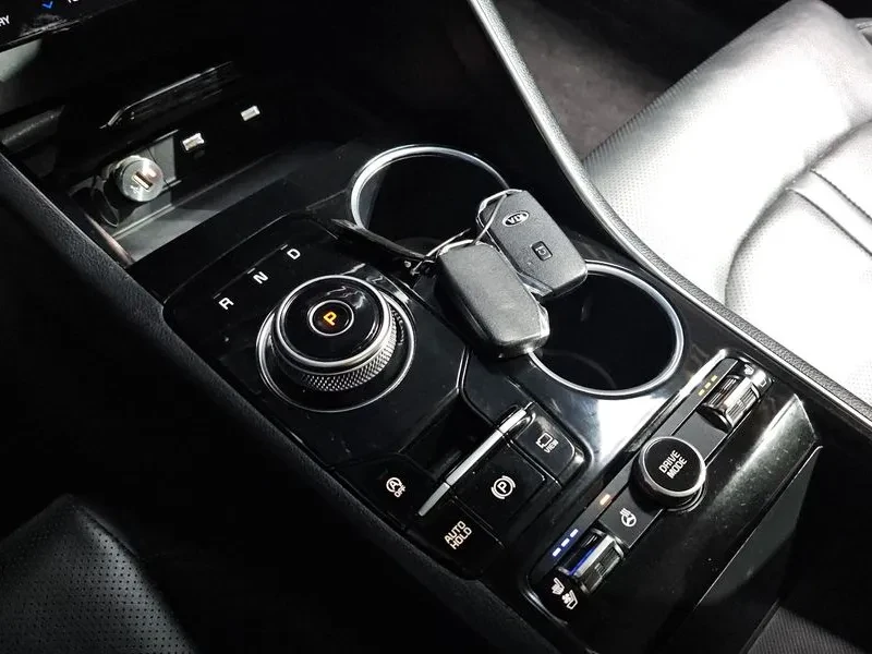 Kia K5 3Rd Generation 2.0 Prestige, снимка 9 - Автомобили и джипове - 56354405
