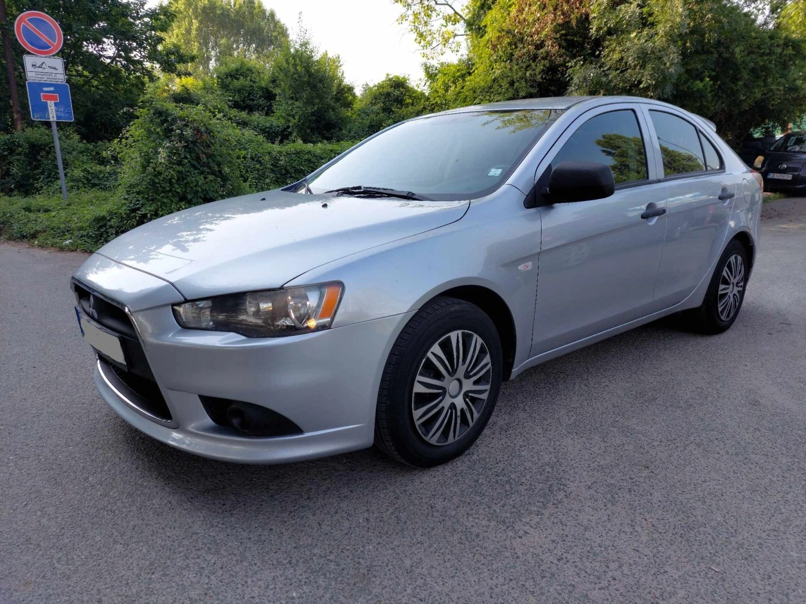 Mitsubishi Lancer 1, 5i 109ps РЕГИСТРИРАНА - изображение 2