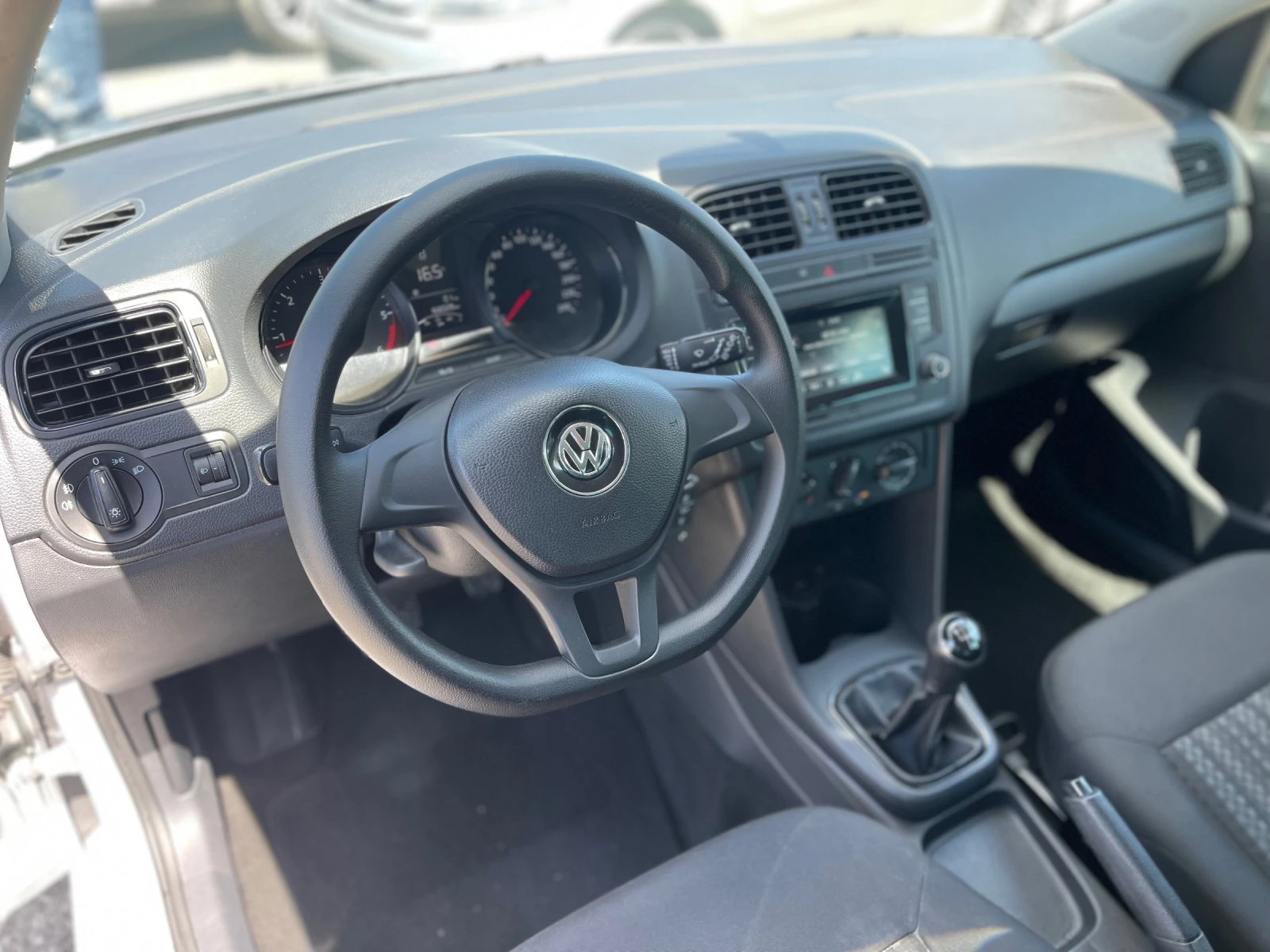 VW Polo 1.4TDI-FACELIFT-КЛИМАТИК-CAR MEDIA-75к.с - изображение 9