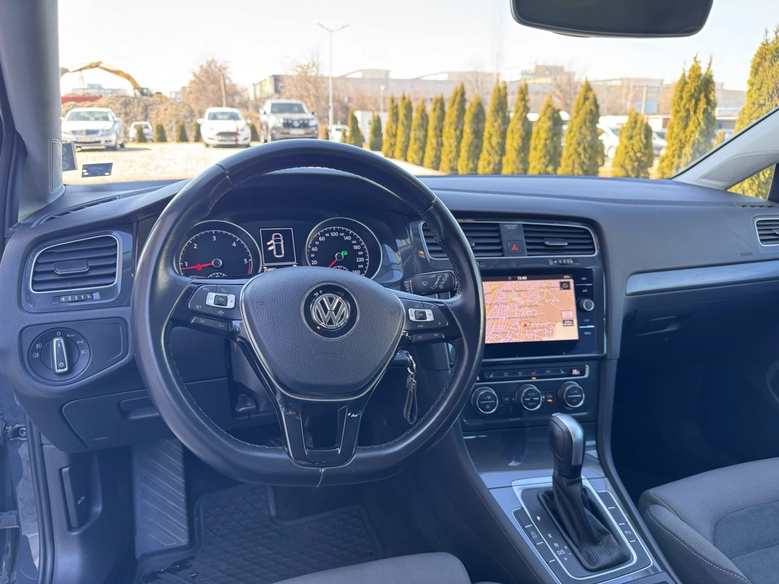 VW Golf Variant 2.0 TDI DSG ergoActive - изображение 10