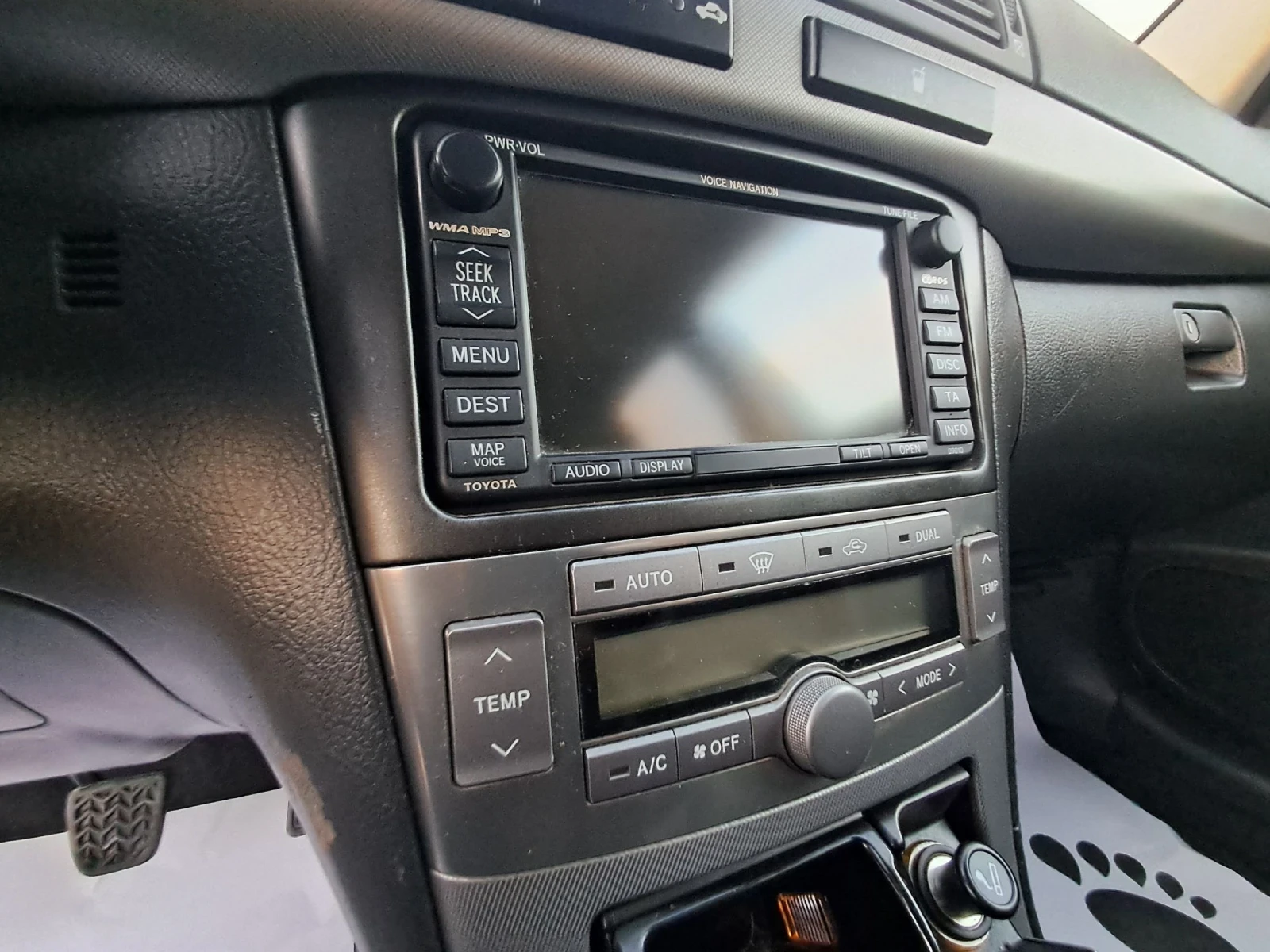 Toyota Avensis 2.2D4D 150 к.с, НАВИГАЦИЯ | Mobile.bg — изображение 11