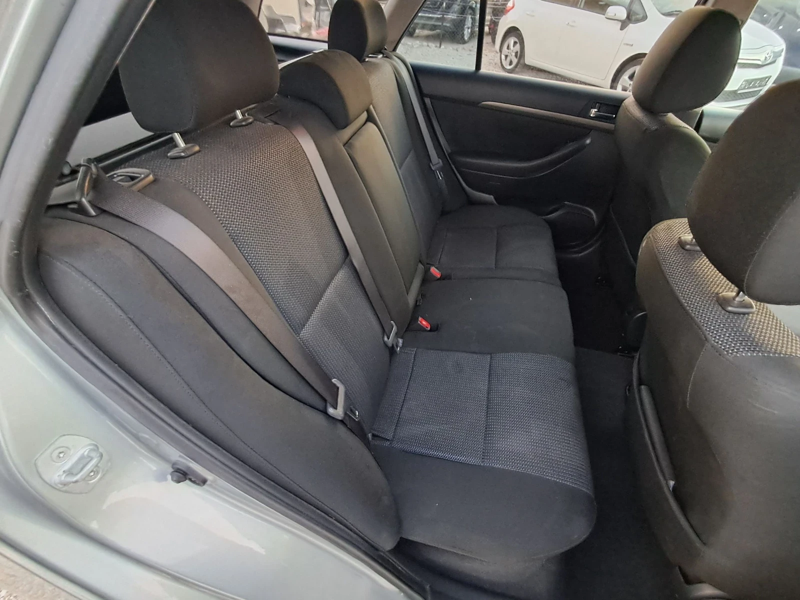 Toyota Avensis 2.2D4D 150 к.с, НАВИГАЦИЯ | Mobile.bg — изображение 14