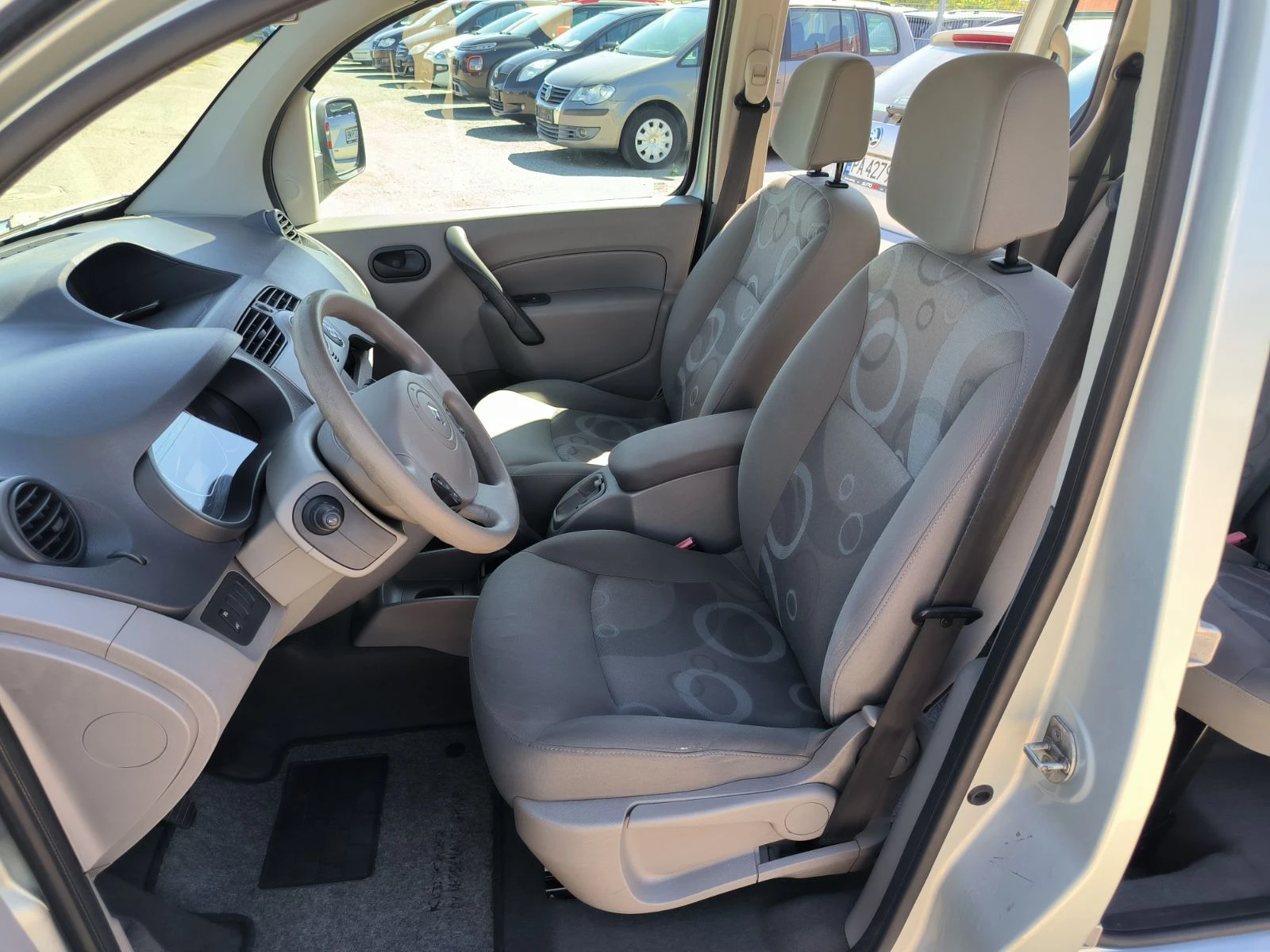Renault Kangoo 1.5d-90k.s-Navi | Mobile.bg — изображение 15