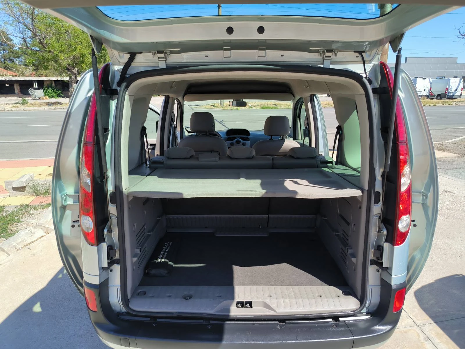 Renault Kangoo 1.5d-90k.s-Navi | Mobile.bg — изображение 11