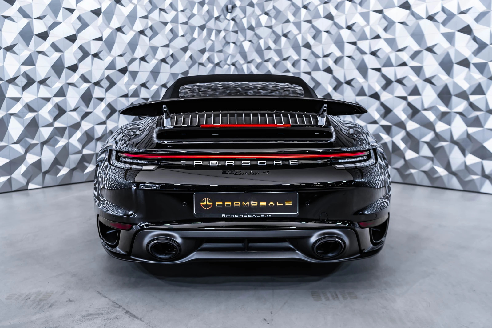 Porsche 911 Turbo S Cabrio Akrap* Keramik* Lift* Matrix - изображение 6