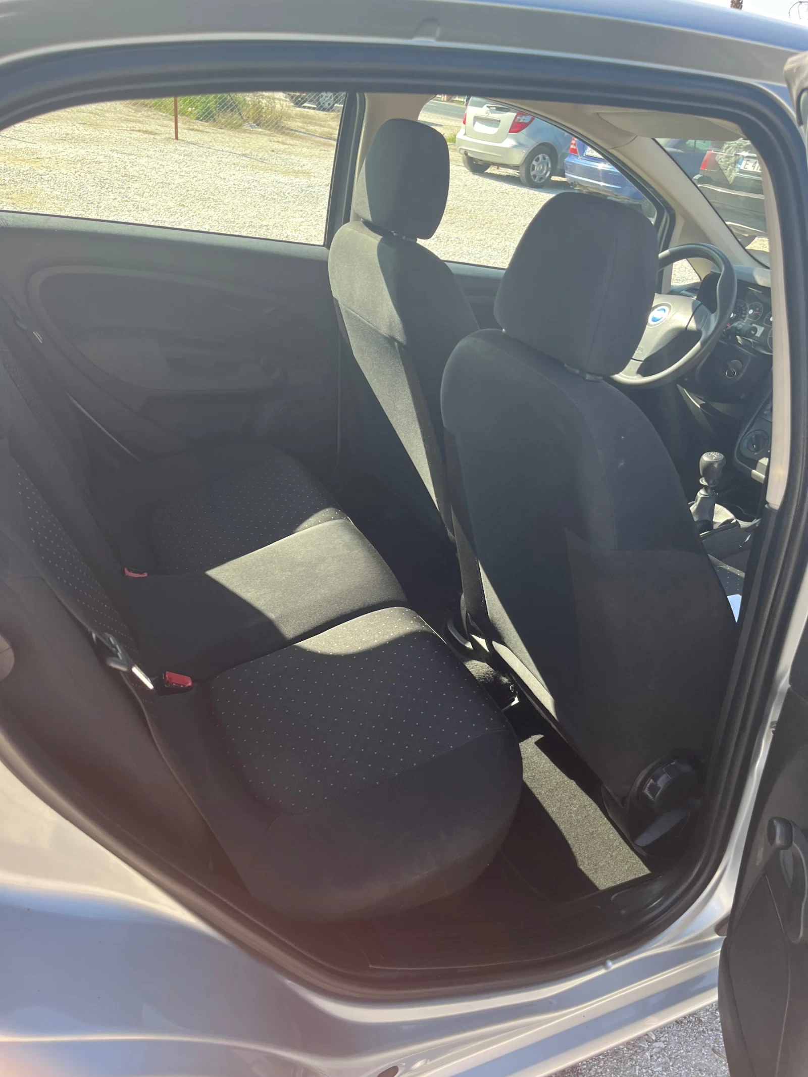 Fiat Punto, снимка 10 - Автомобили и джипове - 53852459