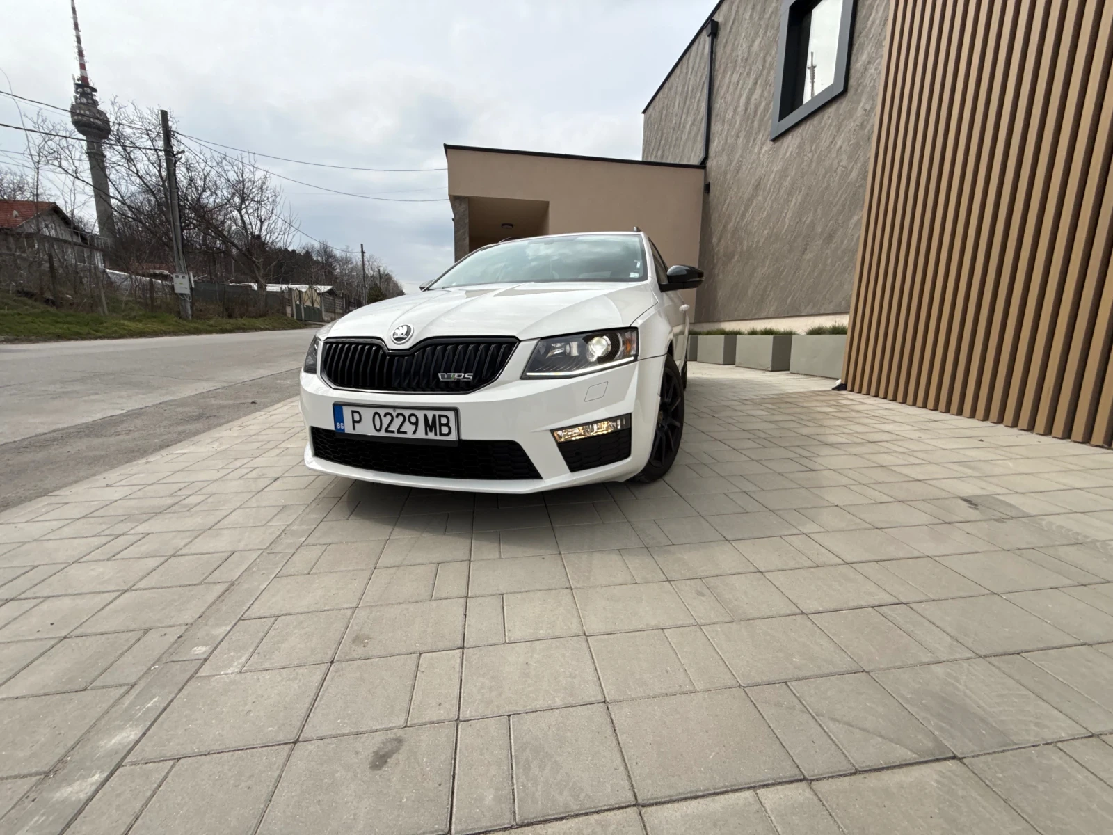 Skoda Octavia, снимка 2 - Автомобили и джипове - 53925305