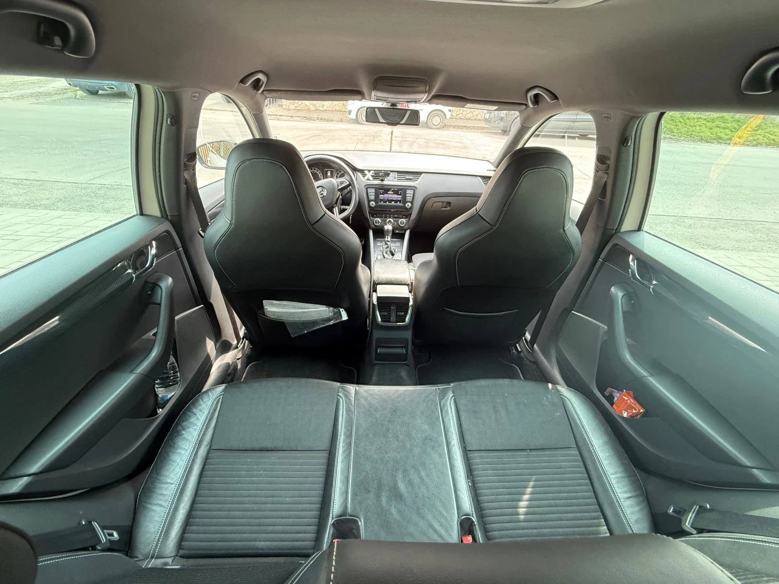 Skoda Octavia, снимка 9 - Автомобили и джипове - 53925305