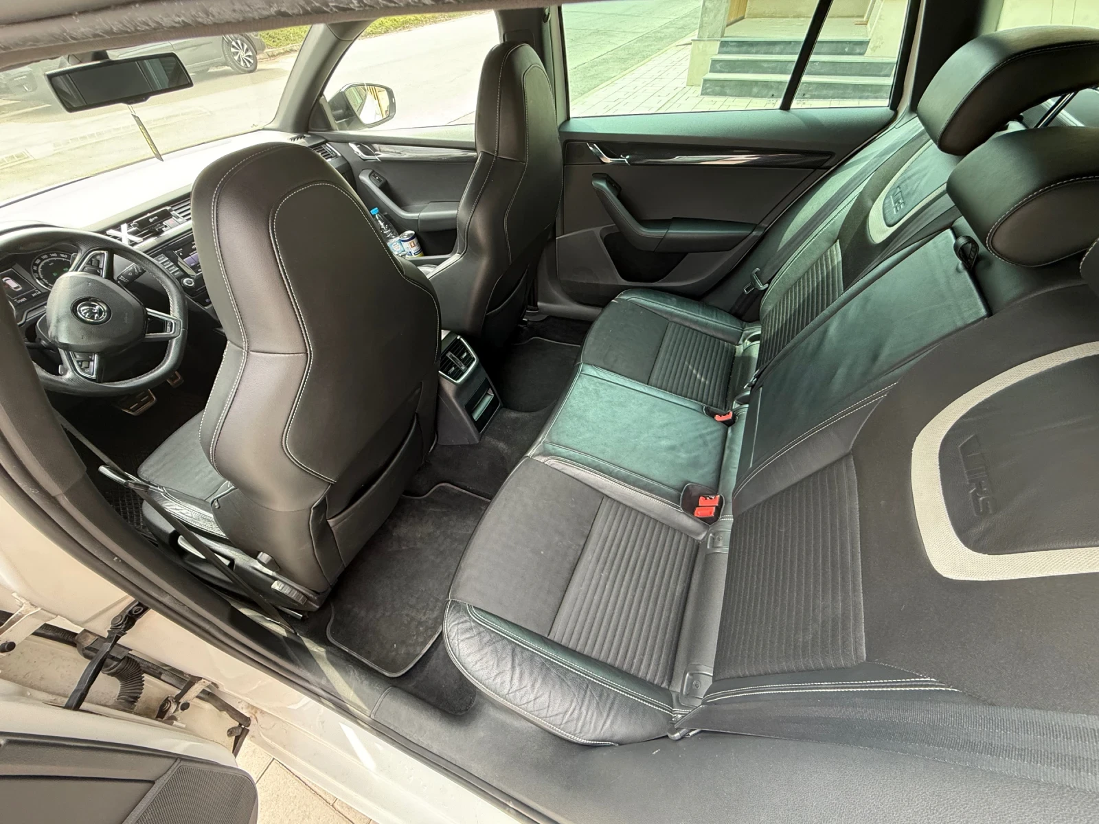 Skoda Octavia, снимка 10 - Автомобили и джипове - 53925305