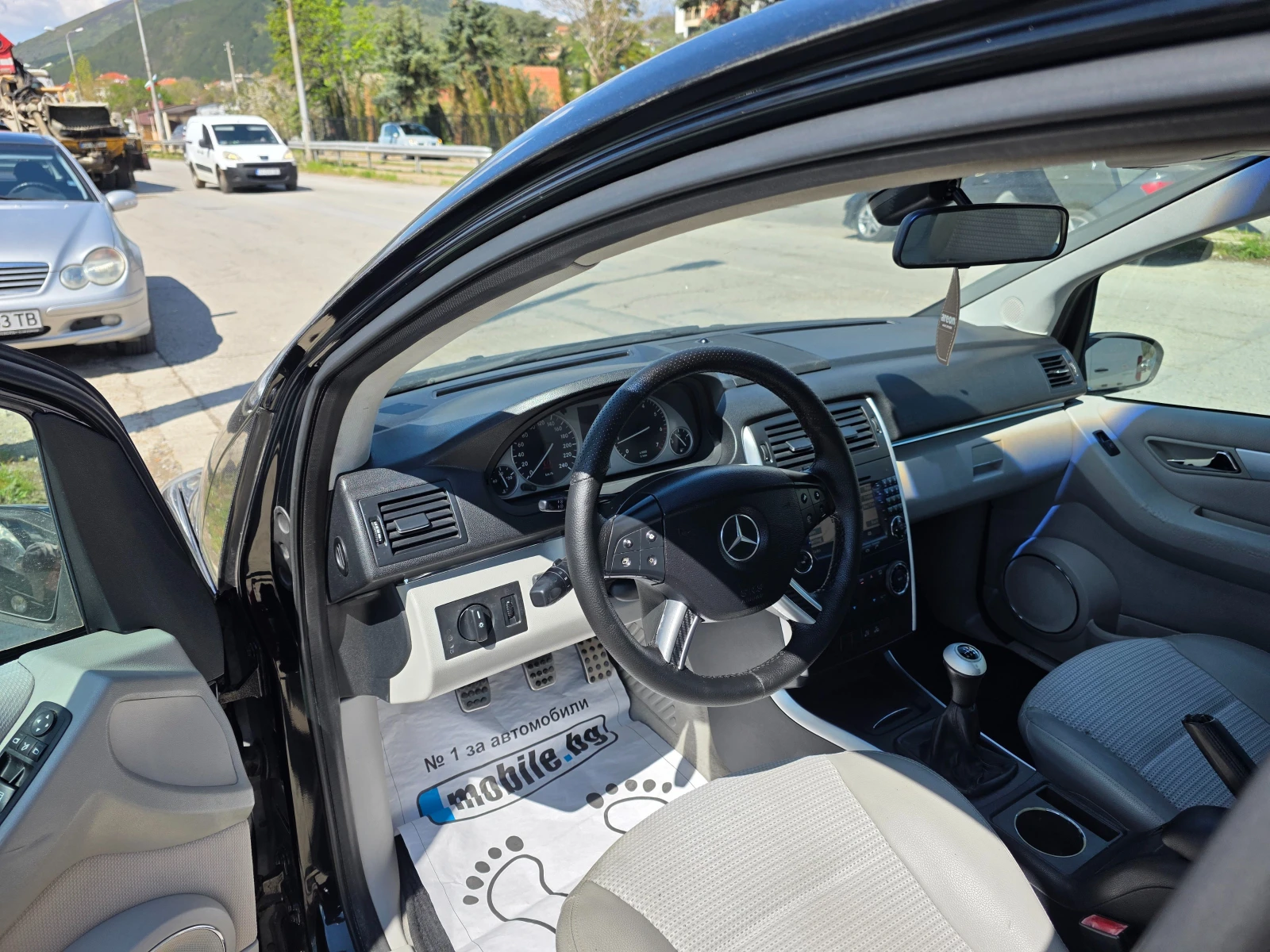 Mercedes-Benz B 200 2.0 GPL NAVI НАПЪЛНО ОБСЛУЖЕН , снимка 13 - Автомобили и джипове - 54205548