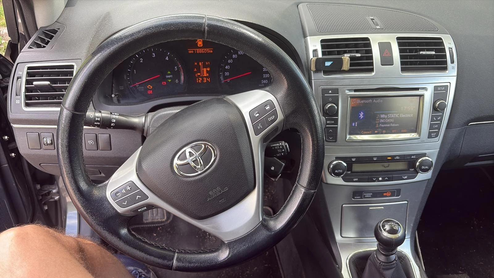 Toyota Avensis | Mobile.bg � ����������� 4
