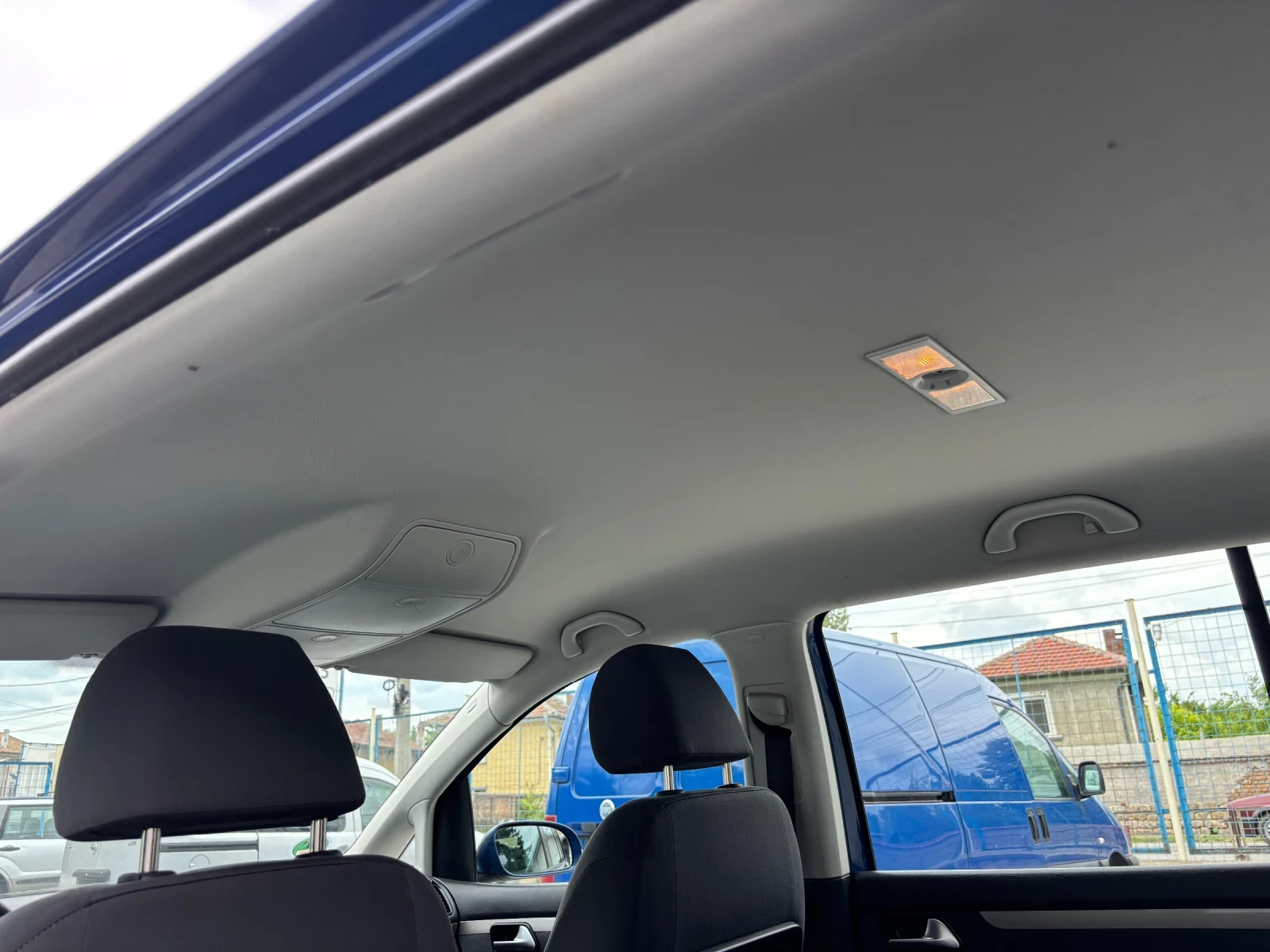 VW Touran 1.9TDi 6 Скорости FACE НОВ ВНОС ГЕРМАНИЯ, снимка 15 - Автомобили и джипове - 54739160