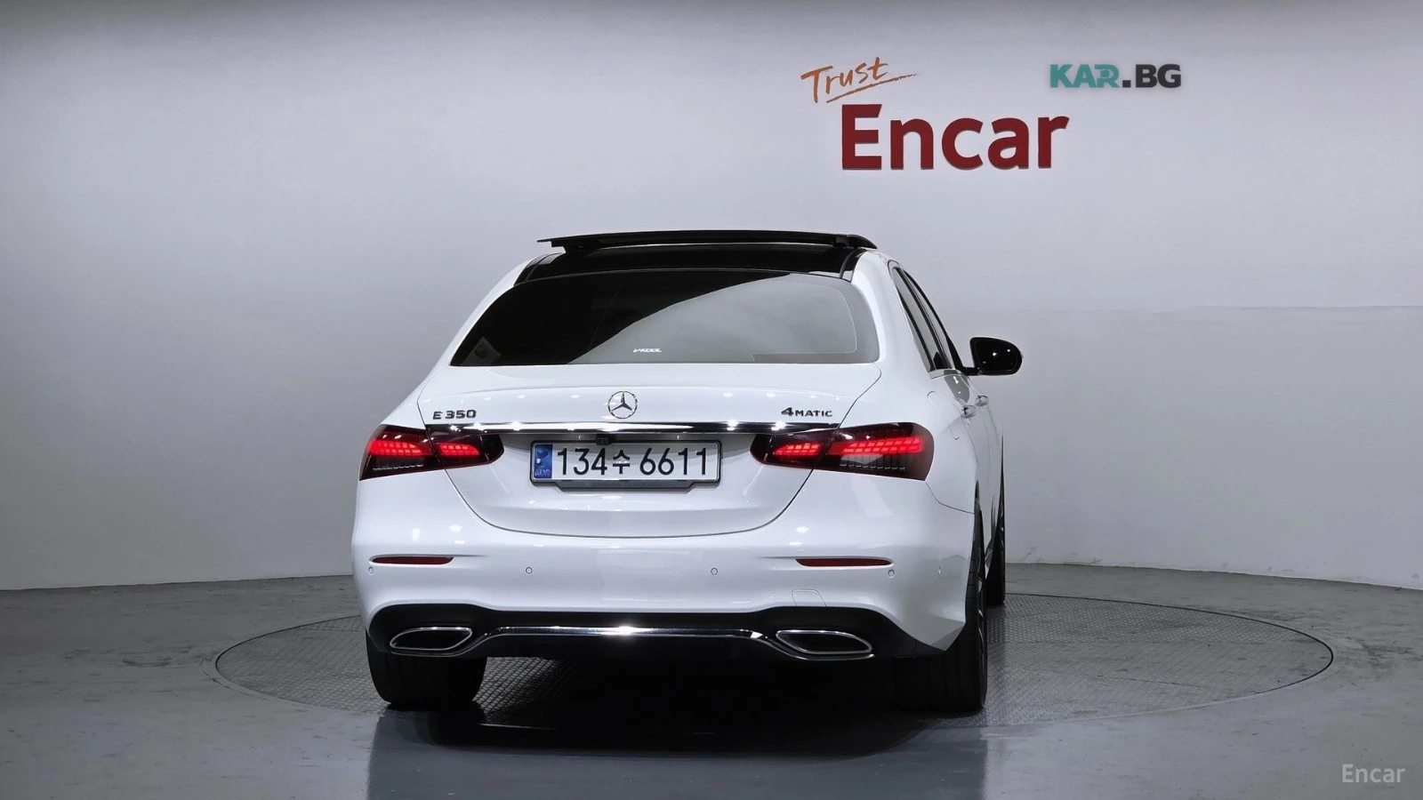 Mercedes-Benz E 350 4MATIC/AMG-LINE/DRIVE-ASSISTS/BURMESTER/SUNROOF, снимка 4 - Автомобили и джипове - 55294298